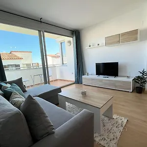 https://apt-2-bedroom-brand-new-steps-from-the-beach.catalonia-hotels.com